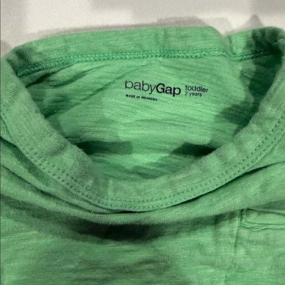 FOUR GAP T-Shirts. Size 2 years.